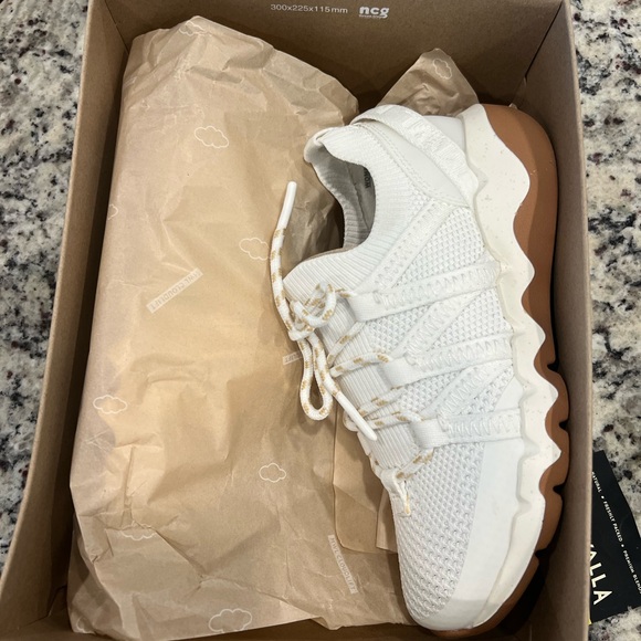 Madewell Eyelet White Multi Knit Sneakers - Picture 3 of 6